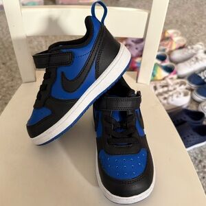 Nike Kids Sneakers - Black and Blue